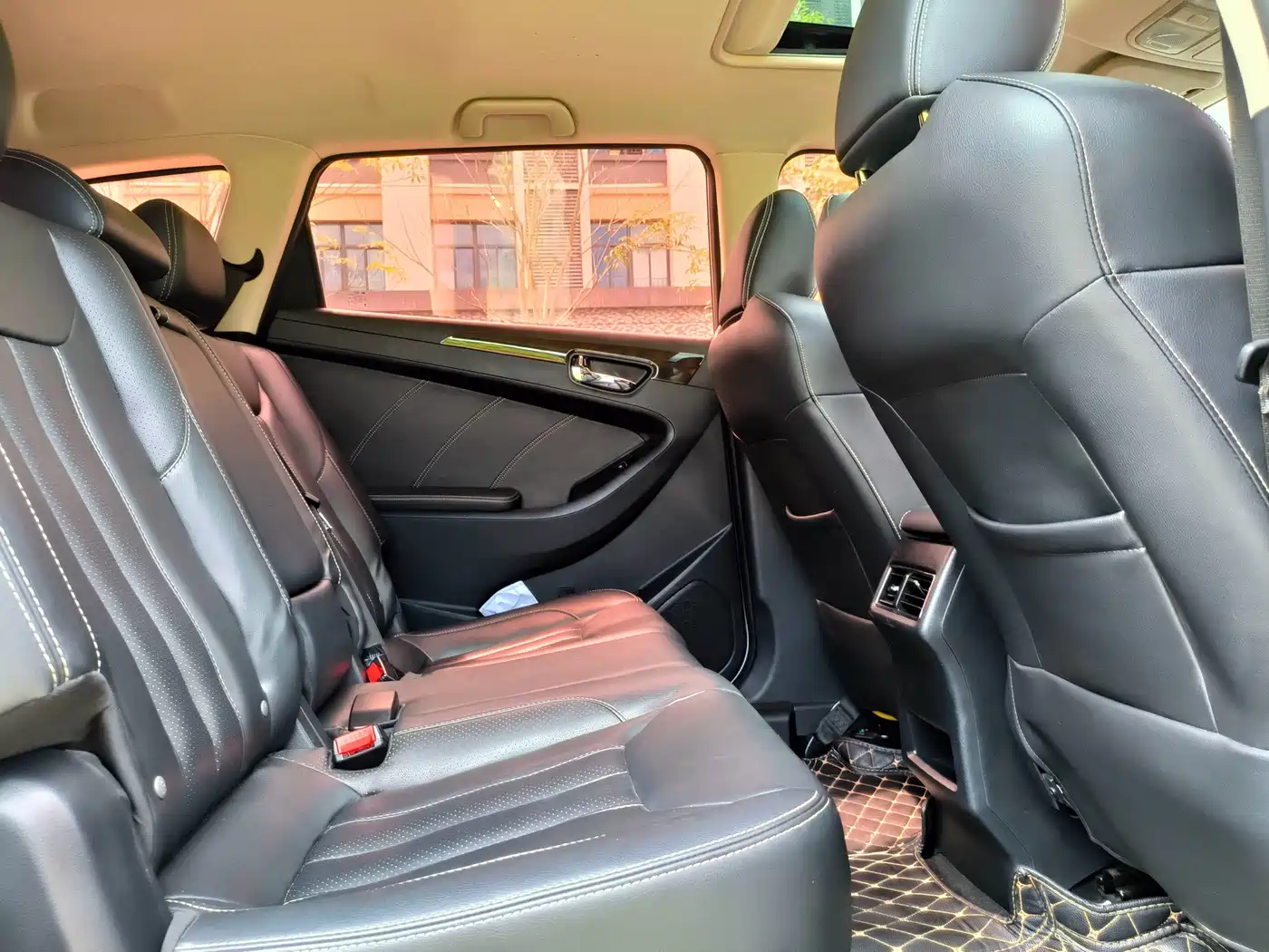 Dongfeng Fengguang Fengguang 580 2019 2020 1.5T CVT Luxury