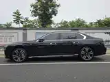 Фото 4 - BMW 7 Series