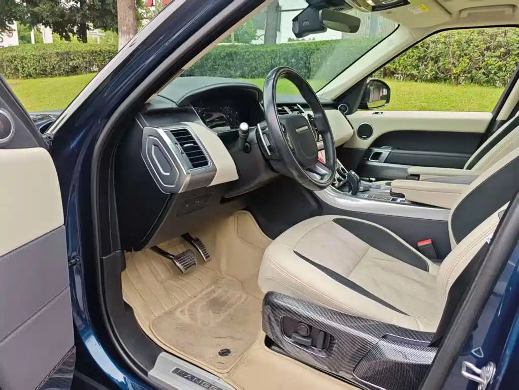 Photo 7 - Land Rover Range Rover Sport