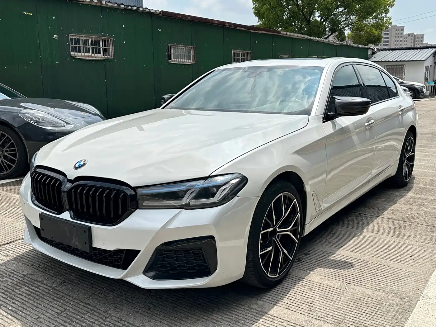 BMW 5 Series 2018 525Li M Sport Package