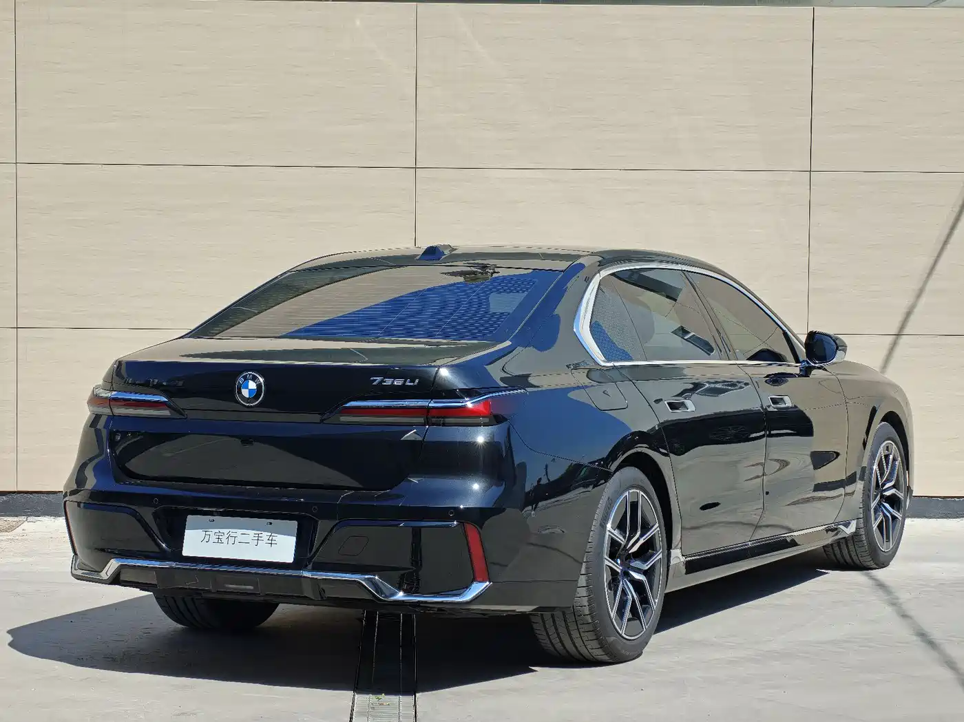 BMW 7-SERIES
