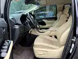 Фото 4 - Toyota Vellfire