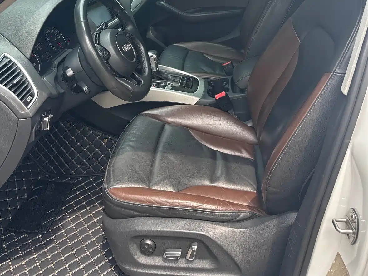 Audi Q5 2018 2017 Plus 40 TFSI Technology