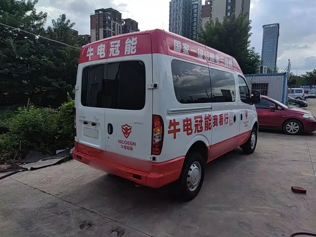 SAIC Maxus Xintu V80 2024 2024 Model Year Aoyunton Value Edition 6MT Short Wheelbase Medium Roof 127Ps 5/6-Seater