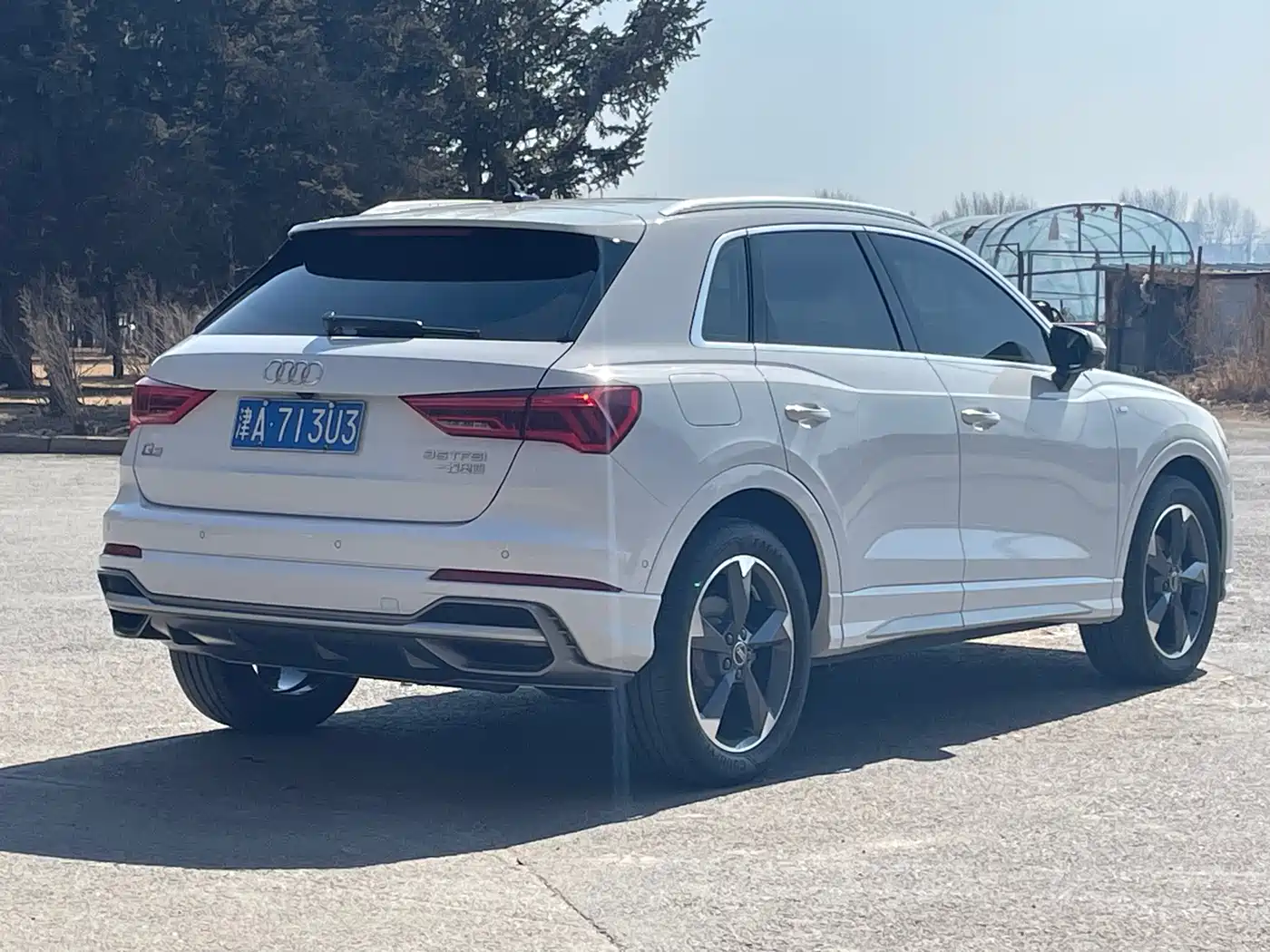 AUDI Q3