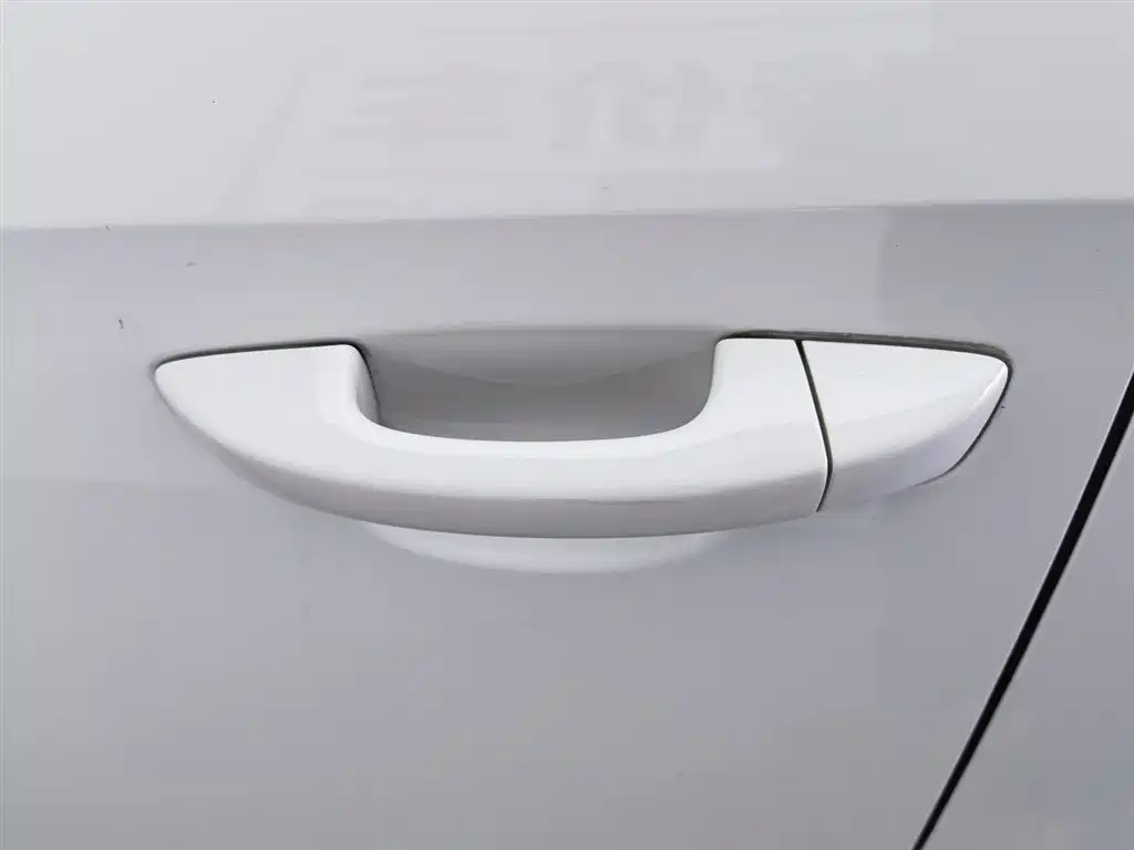 Volkswagen Lavida 2013 Facelift 1.4TSI Manual Comfort фото 18