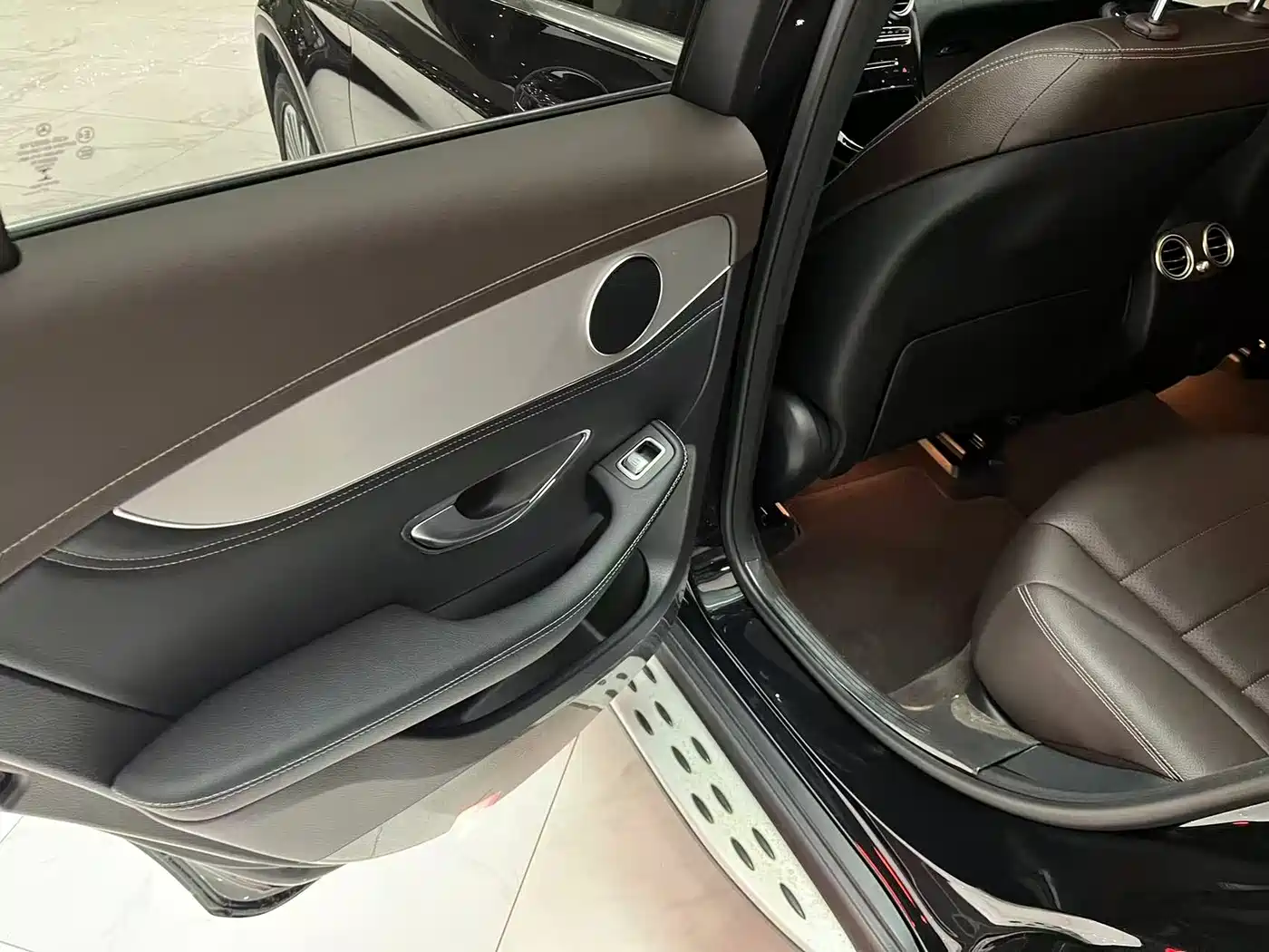 Mercedes-Benz GLC 2017 GLC 200 4MATIC фото 8