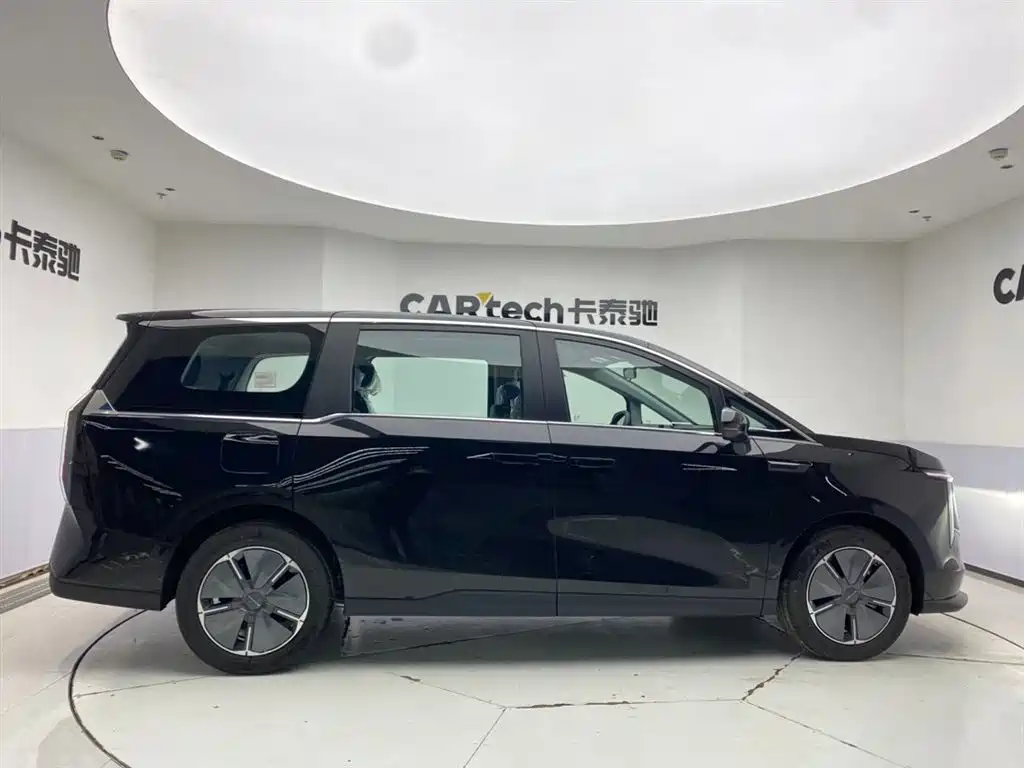 SAIC MAXUS EVERYONE 7