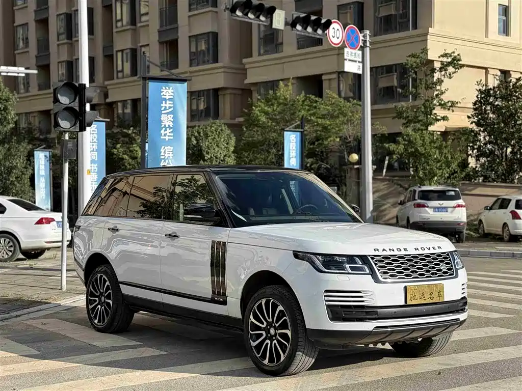 Land Rover Range Rover 2019 3.0 SC V6 Heritage Extended Edition фото 3