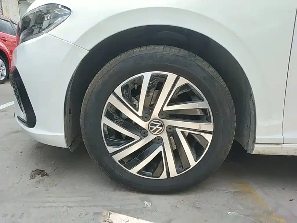Фото 23 - Volkswagen Lavida