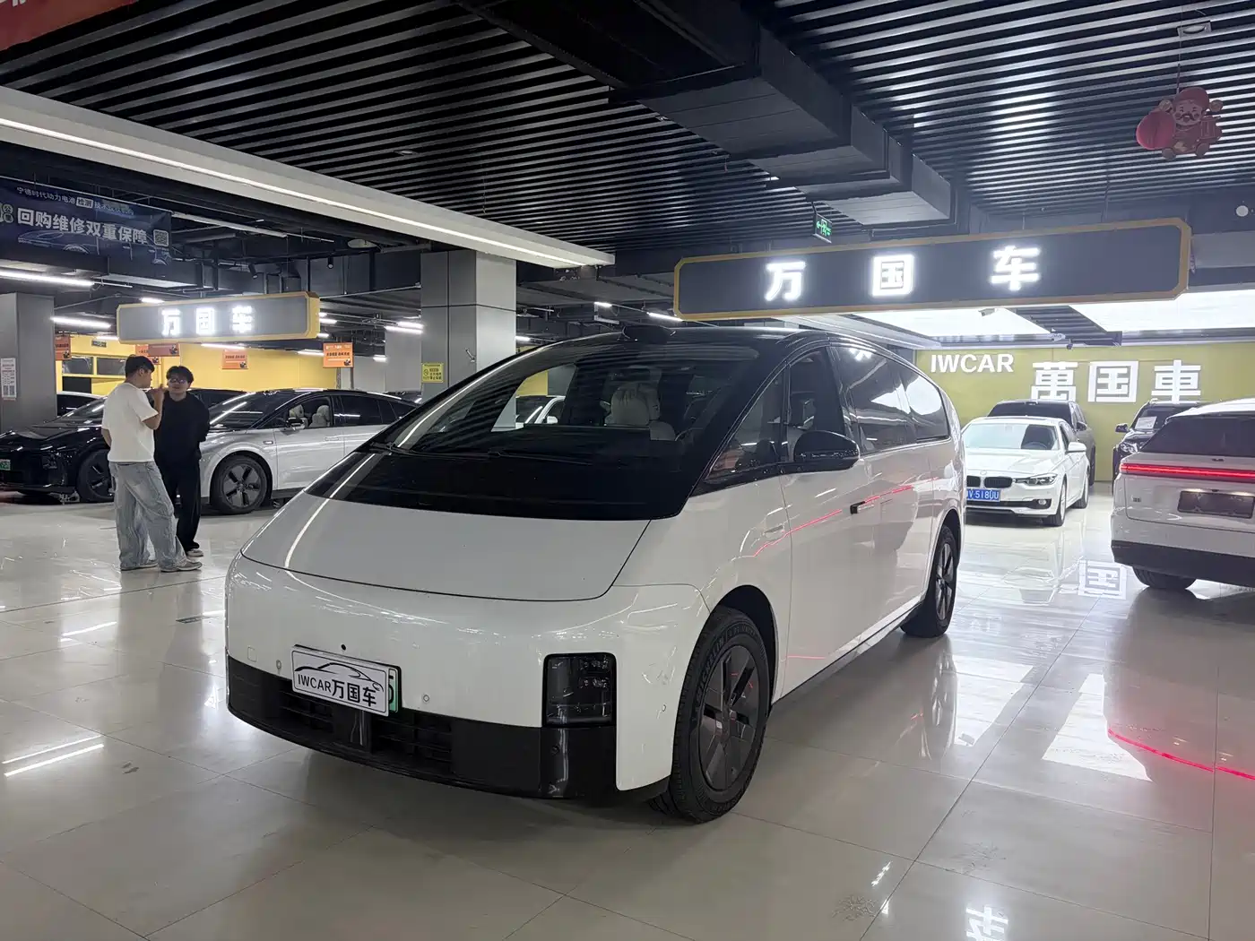 Li Auto MEGA 2024 — пригон из Китая