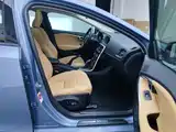 Photo 8 - Volvo V40
