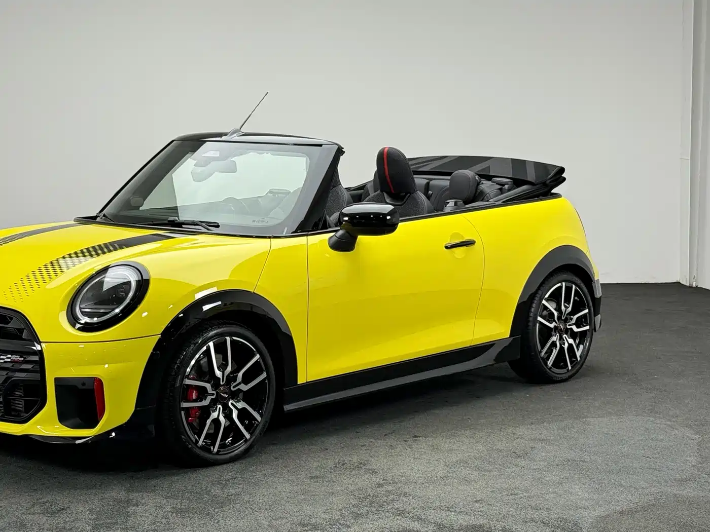 MINI JCW 2025 2025 JOHN COOPER WORKS CABRIO