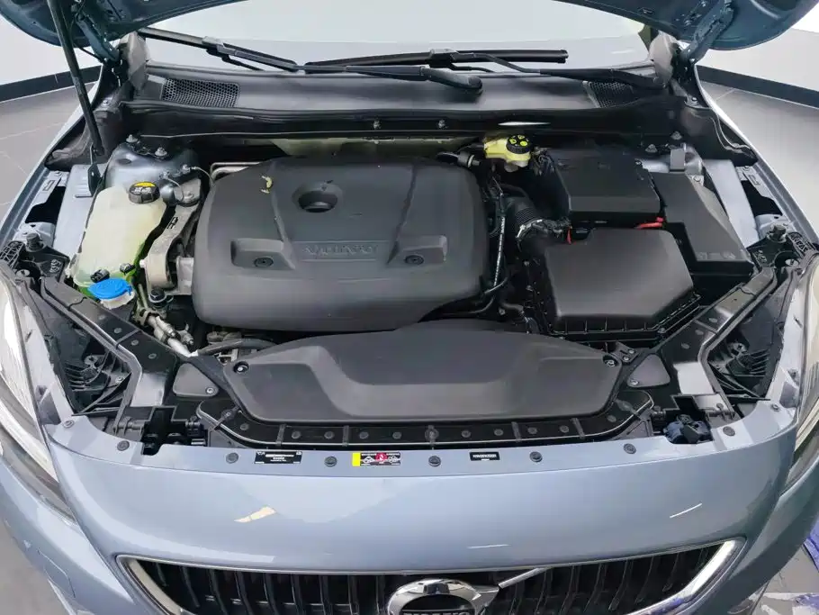 Photo 10 - Volvo V40