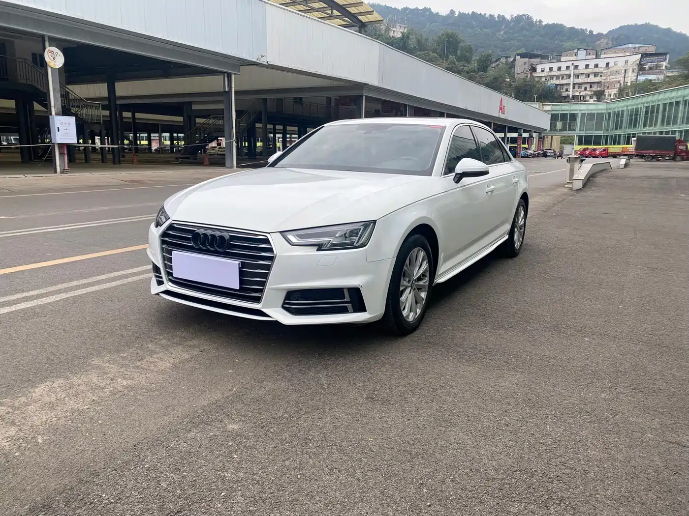 Audi A4L 2019 40 TFSI Progressive (China V)