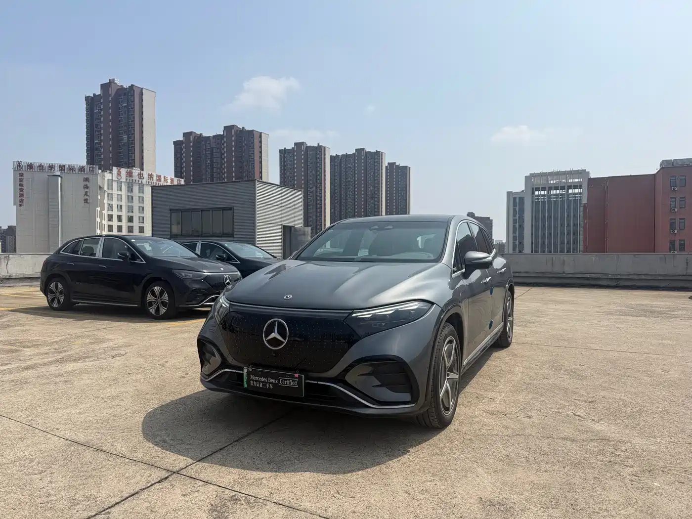 MERCEDES-BENZ EQS SUV