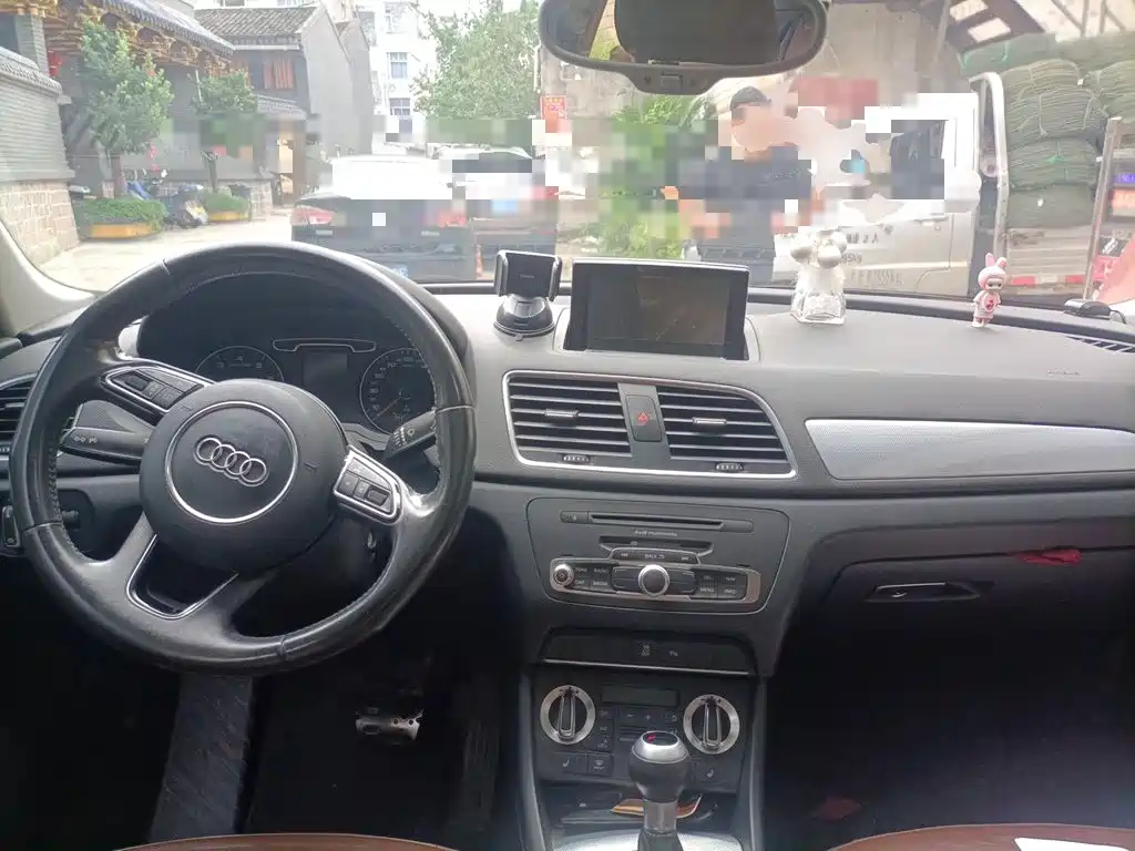 Фото 5 - Audi Q3