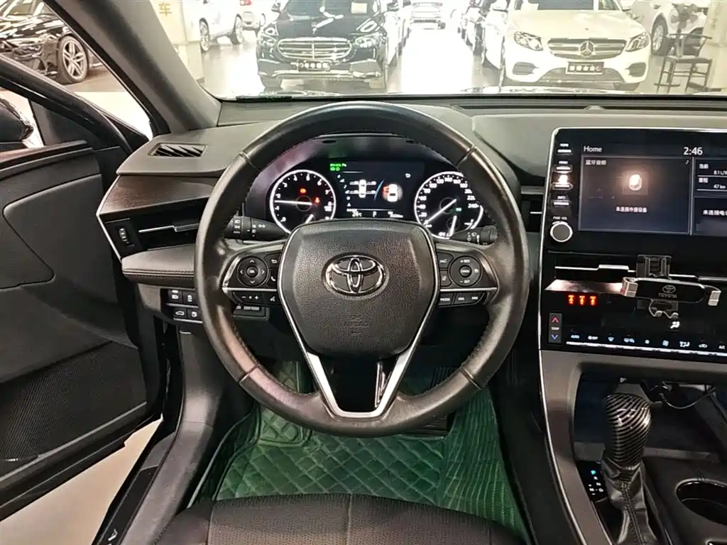 Toyota Avalon 2022 2.0L XLE Premium фото 11