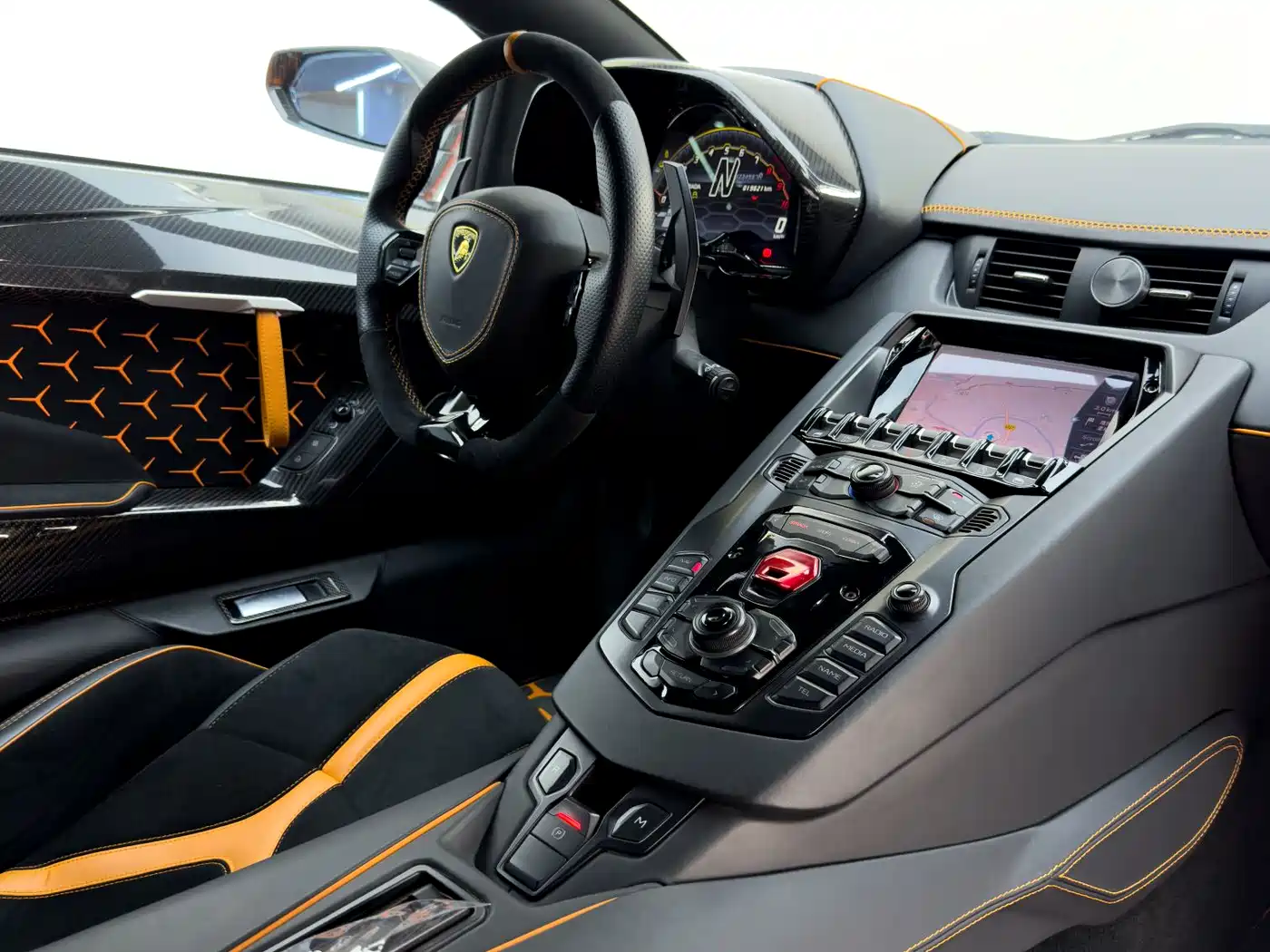 Lamborghini Aventador 2011 LP 700-4 фото 21