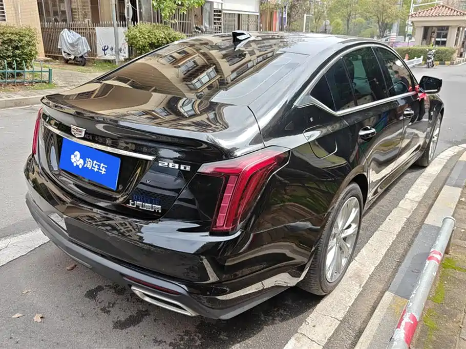 CADILLAC CT5