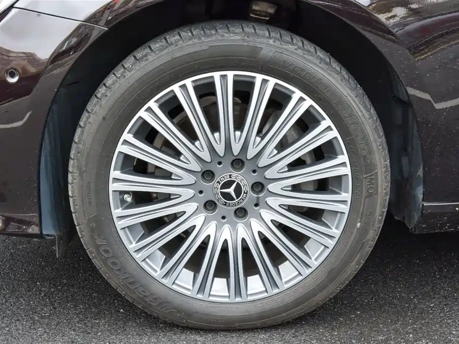 Mercedes-Benz E-Class, миниатюра 7