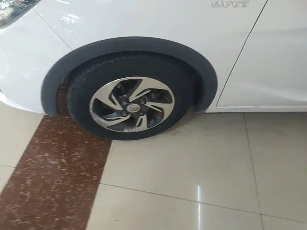 Baojun 310 2018 2017 1.5L Auto Luxury