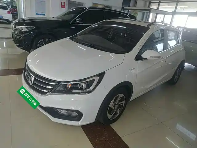 Baojun Baojun 310 2017 1.5L Auto Luxury