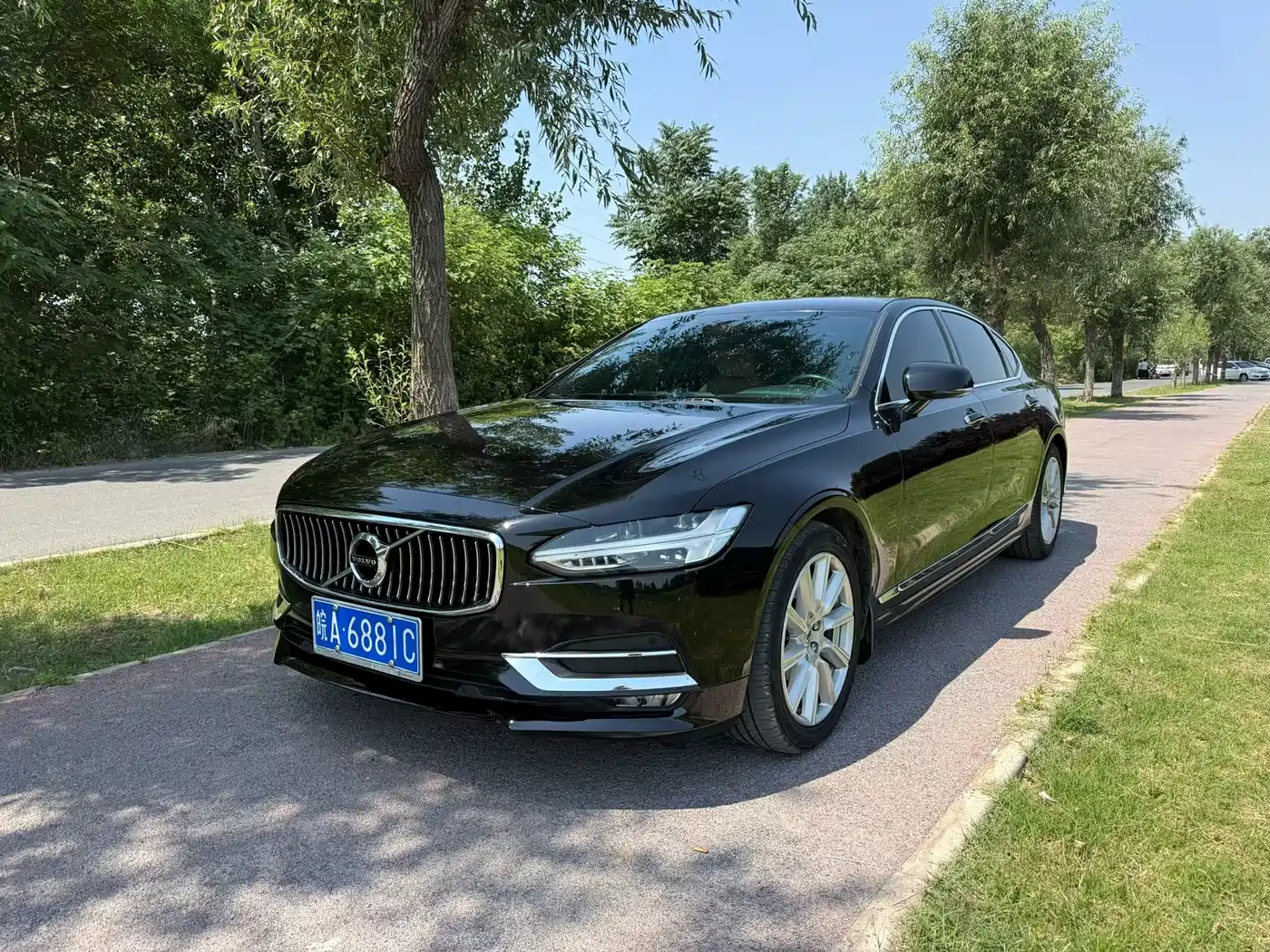 Volvo S90 2020 T5 Momentum Luxury Edition