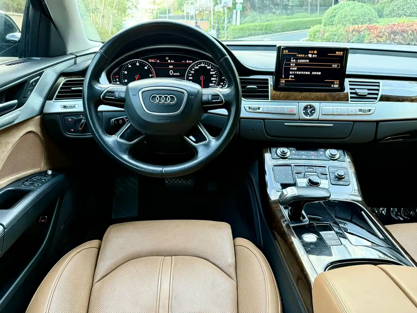 Audi A8 2014 A8L 45 TFSI quattro Luxury фото 14