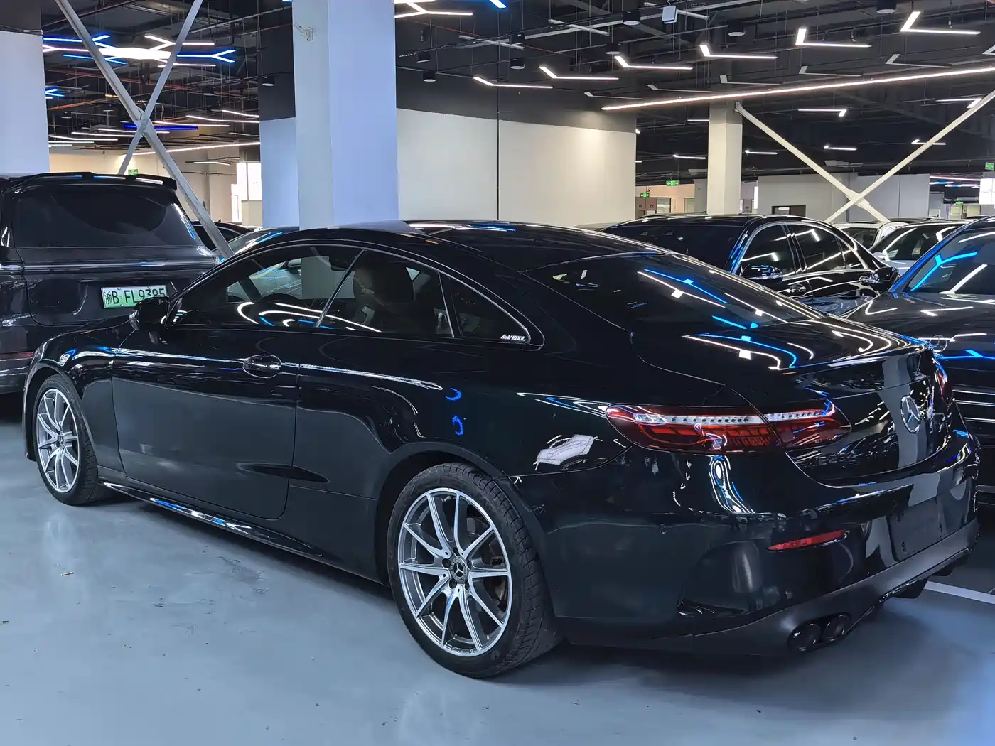 MERCEDES-BENZ E CLASS