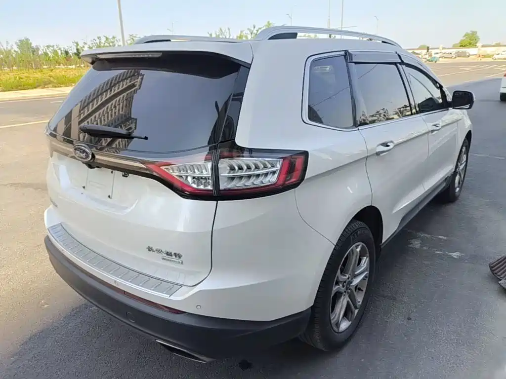 Ford Edge 2019 2018 EcoBoost 245 FWD Luxury 7-seater China V