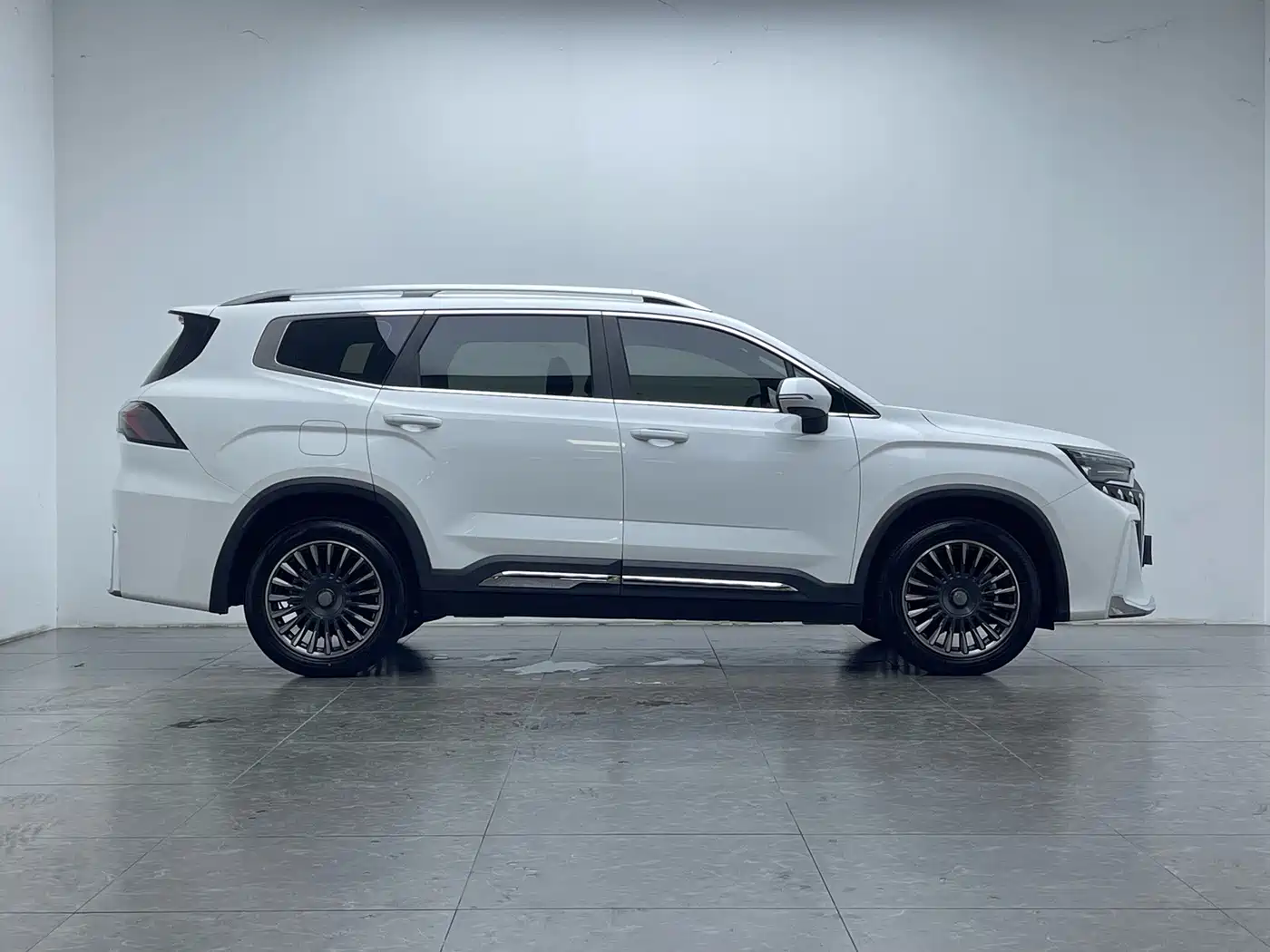 Geely Haoyue L 2024 2025 2.0T DCT Exclusive