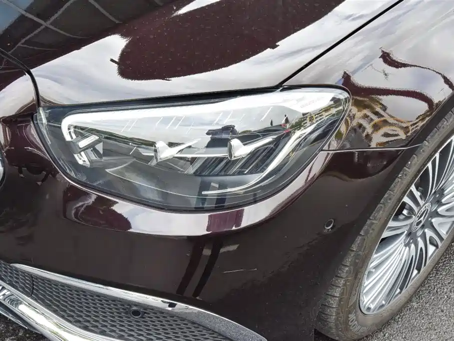 Mercedes-Benz E-Class, миниатюра 5