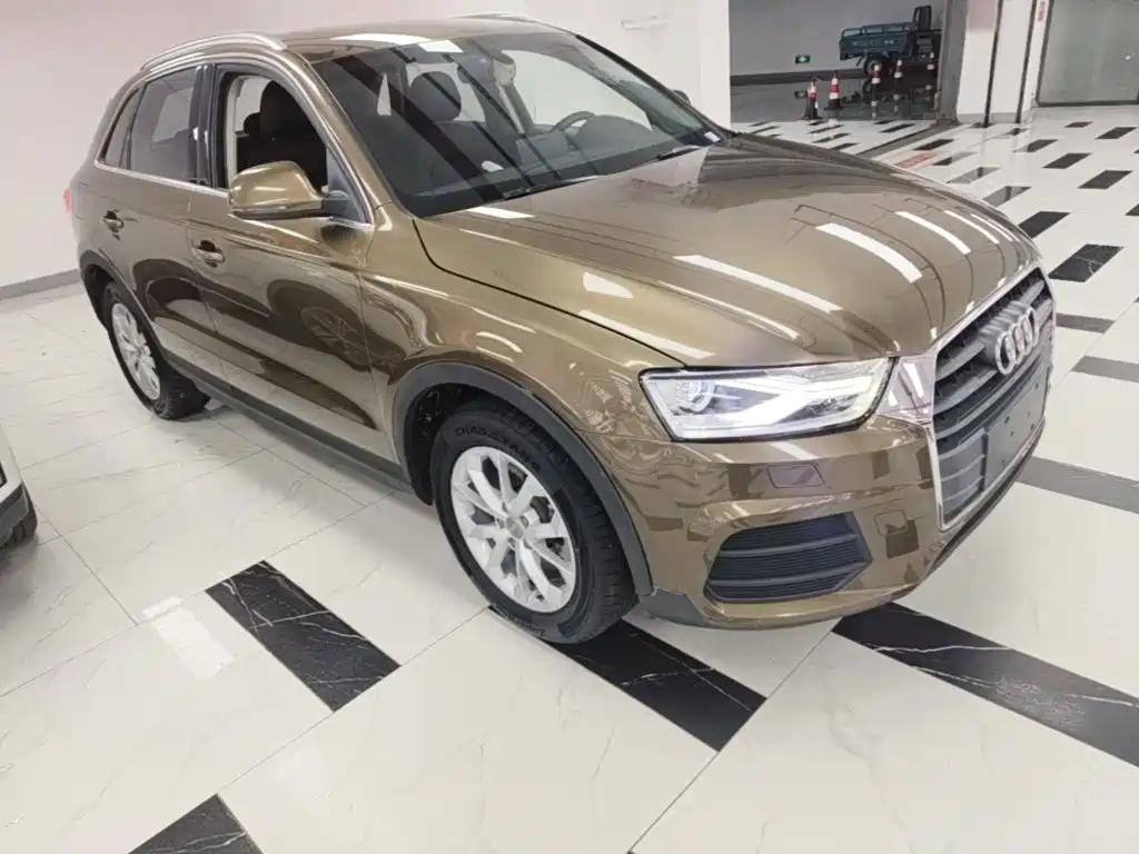 Фото 4 - Audi Q3