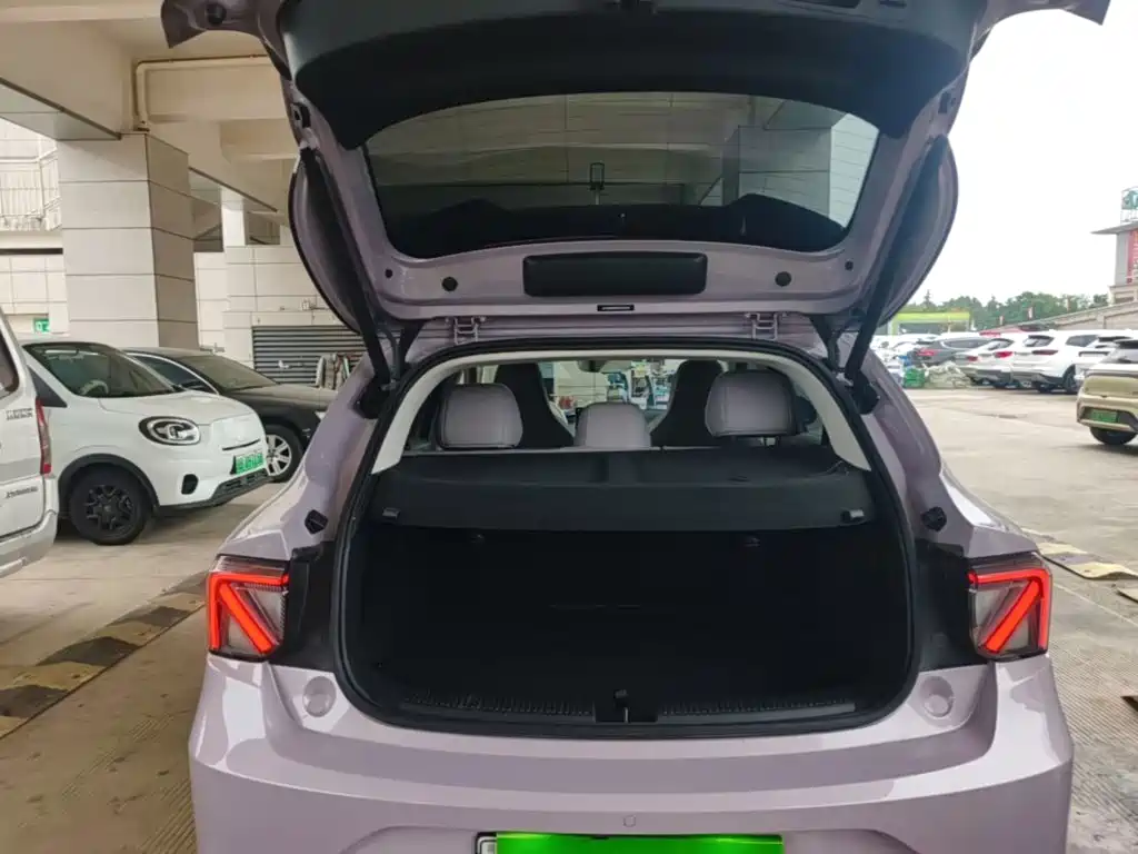 MG MG4 EV 2025 2026 437 Elegant Edition