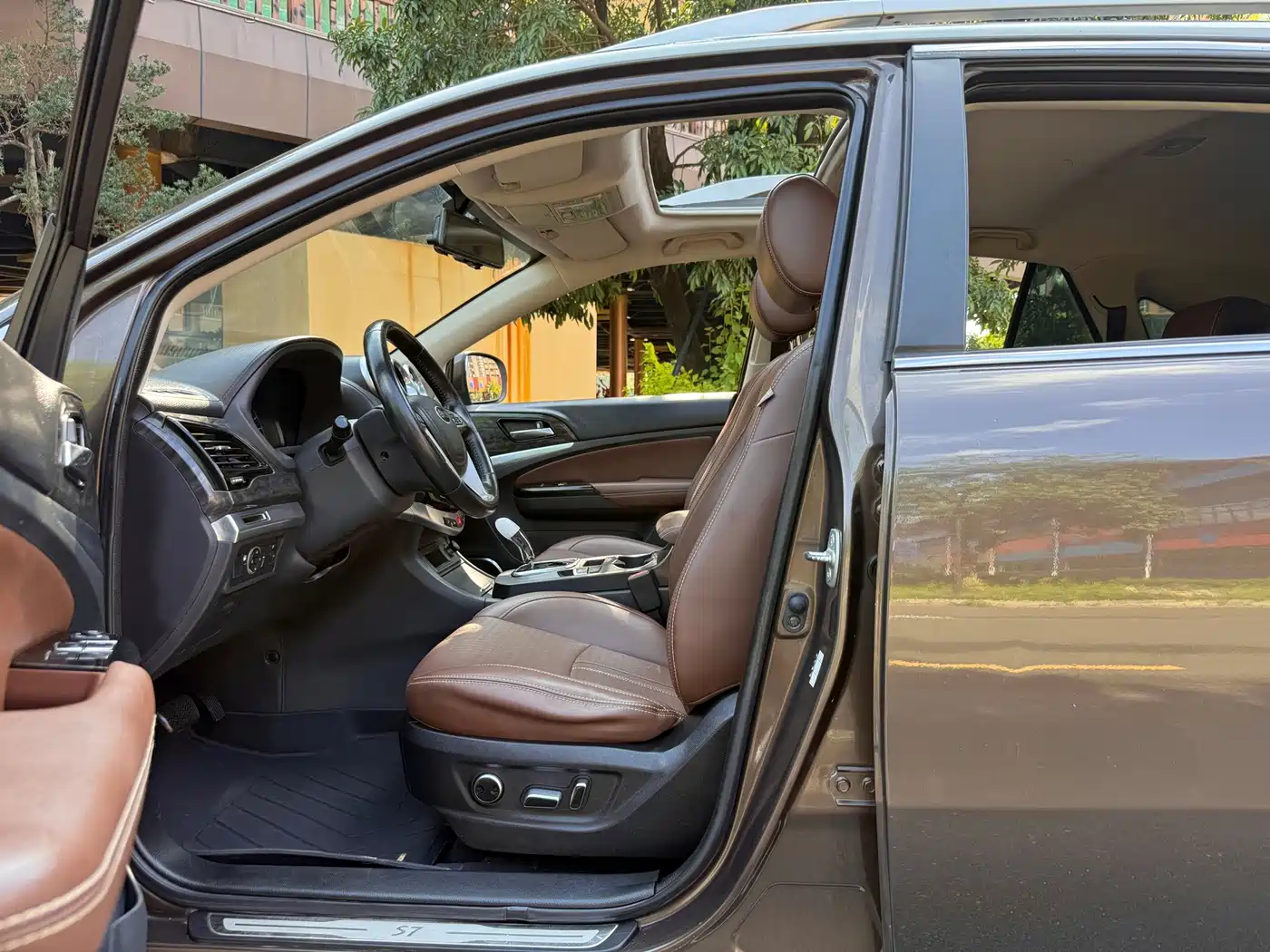 BYD S7 2017 2017 2.0T Automatic Luxury Model