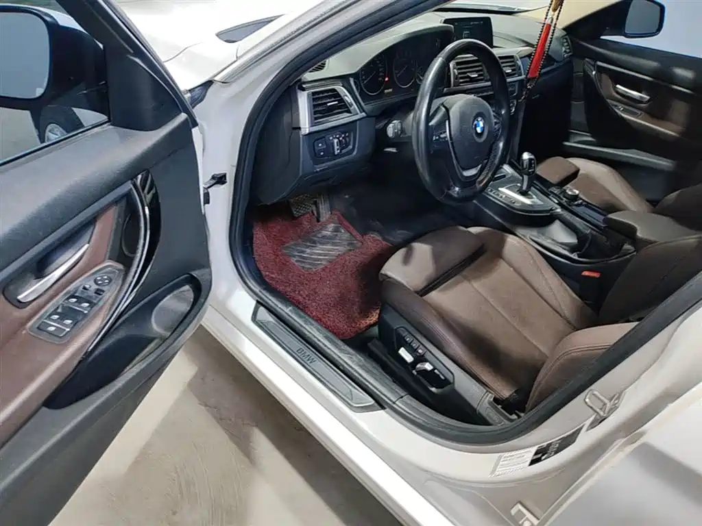 BMW 3 Series 2018 320Li Fashion Style фото 12