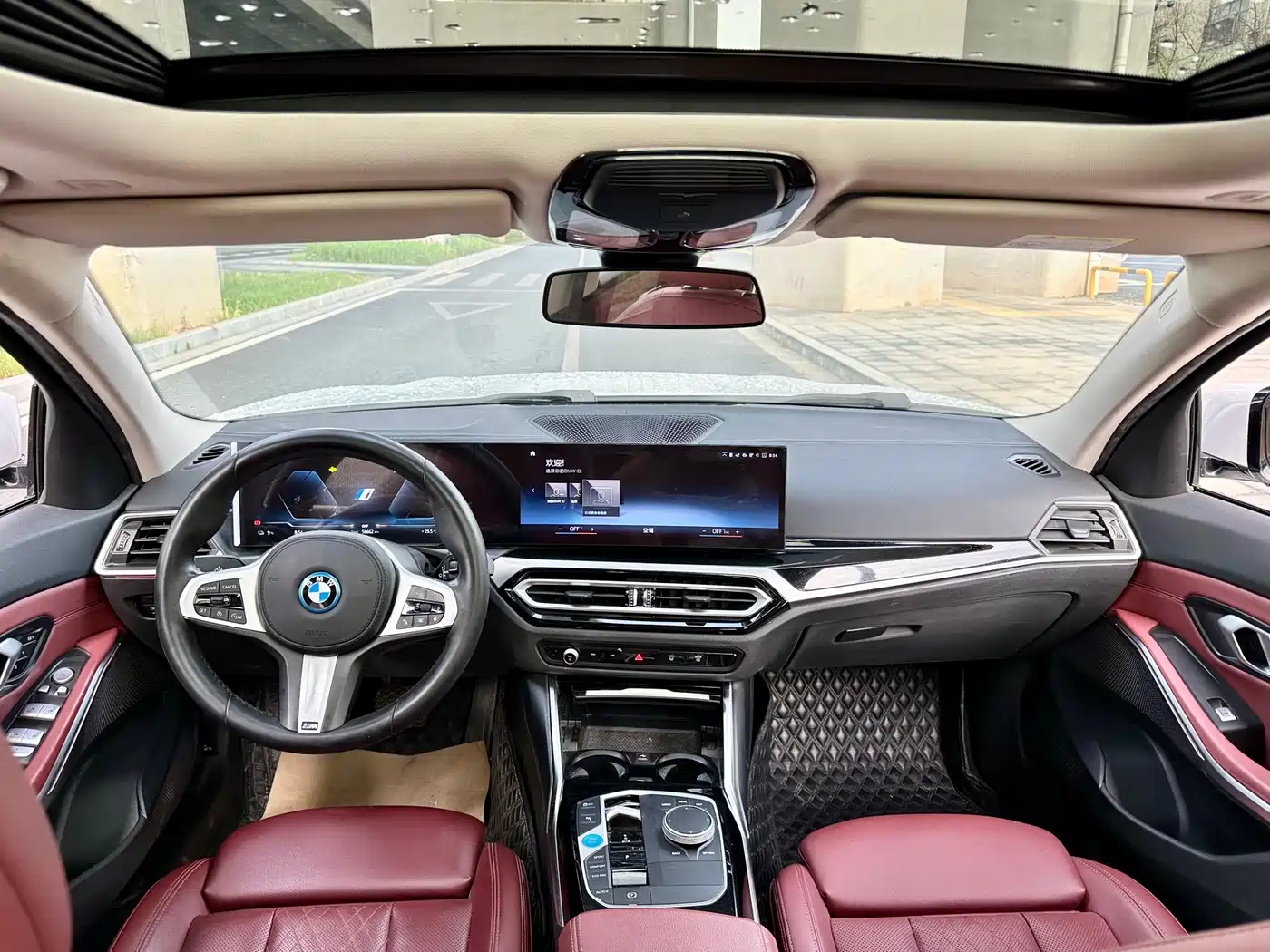 BMW 3 Series 2022 325Li M Sport Package фото 14