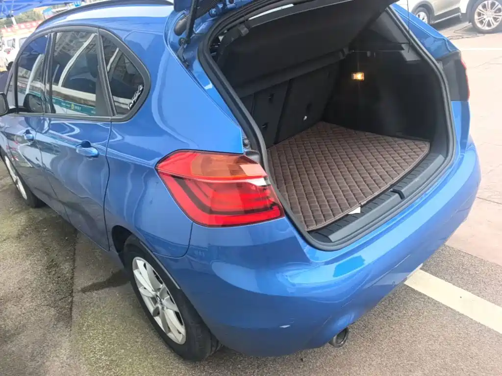 BMW 2 Series Touring 2019 2018 218i Sport Line
