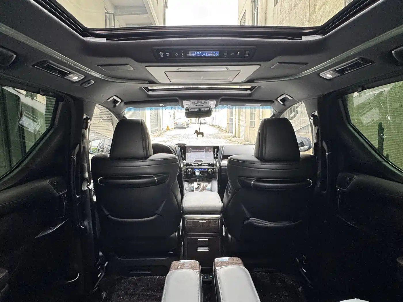 Toyota Vellfire 2020 2020 Twin Engine 2.5L HV Premium Edition