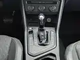 صورة 13 - Volkswagen Tiguan L
