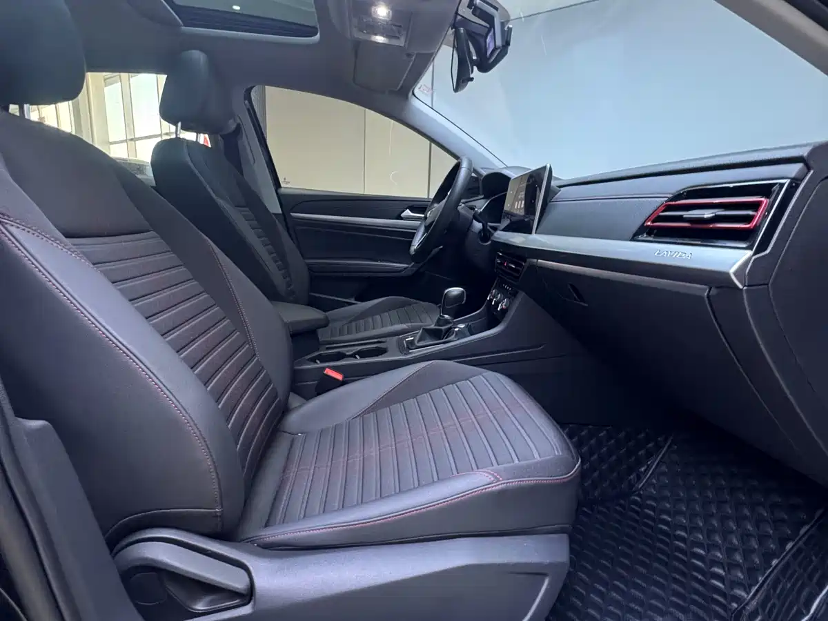 Volkswagen Lavida 2023 280TSI DSG Starlight Comfort Edition фото 21