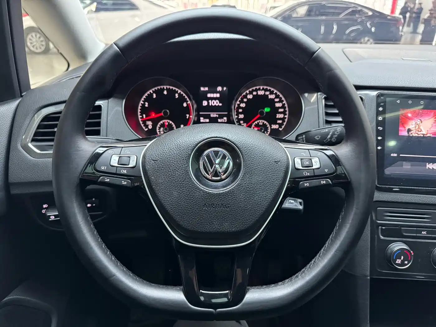 Volkswagen Golf Sportsvan 2016 230TSI Automatic Progressive фото 28