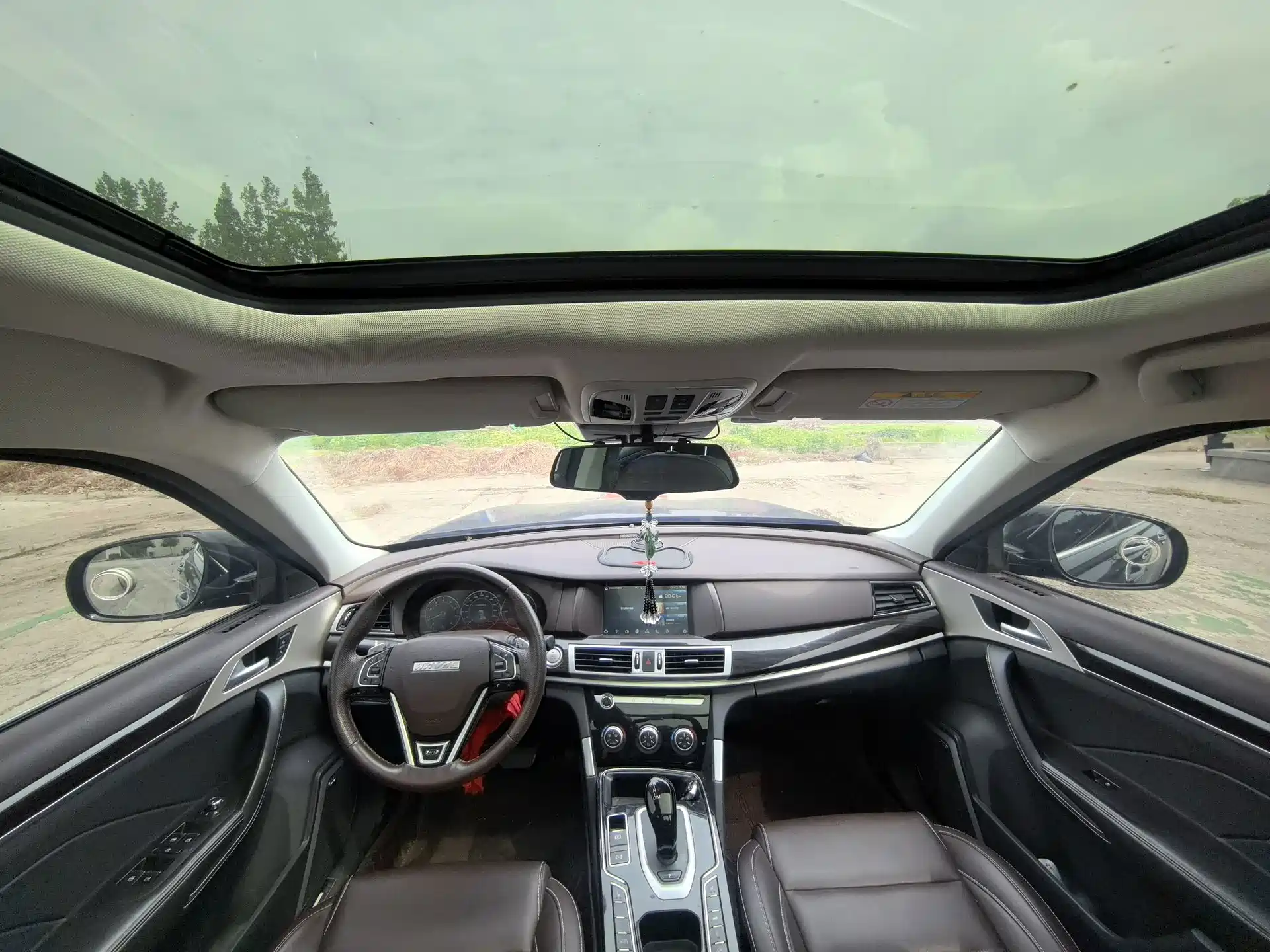 Photo 6 - Haval H7