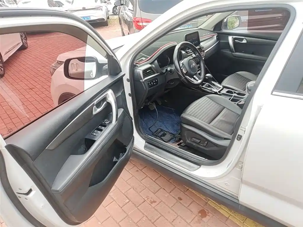 Kia Sportage 2018 2.0L Automatic Smart Luxury (China V) фото 16