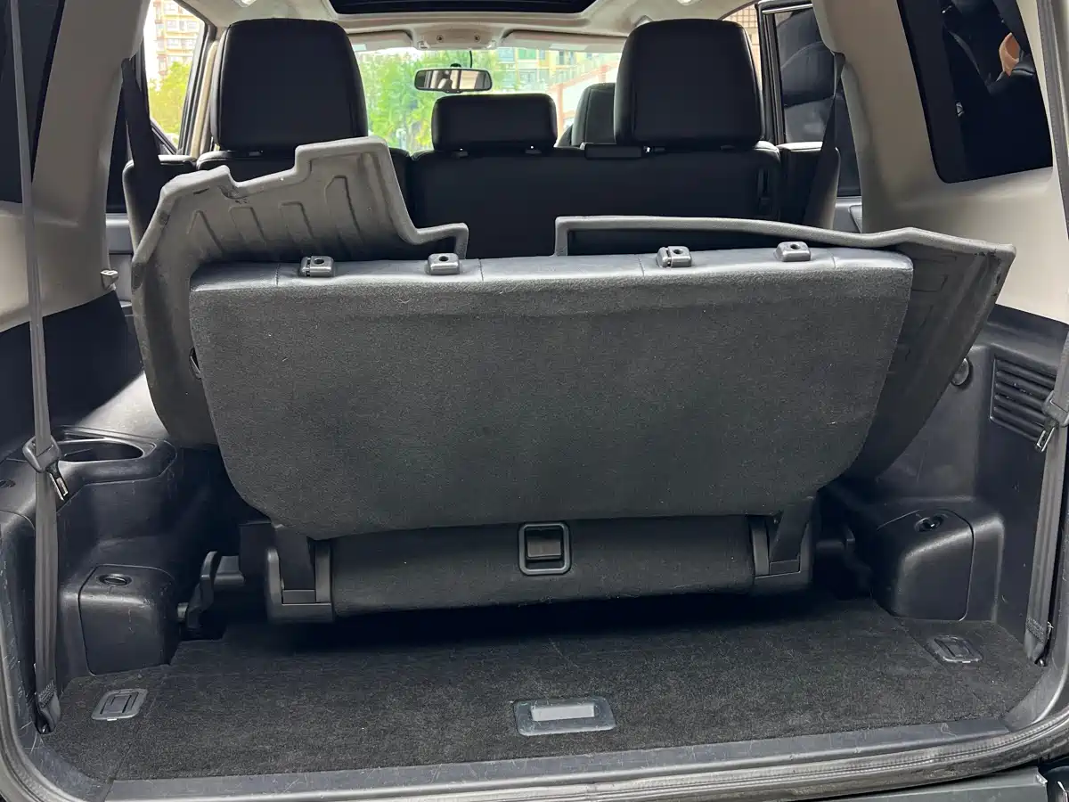 Mitsubishi Pajero (Import) 2009 3.8L 5-Door Premium фото 9