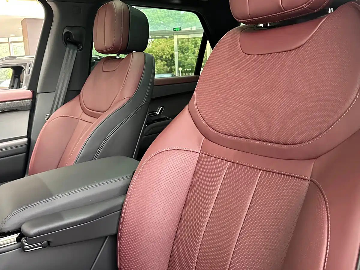 Land Rover Range Rover Sport фото 4