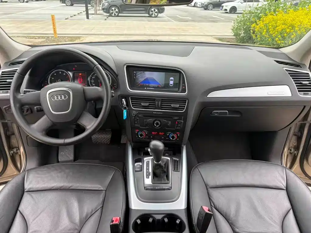 Audi Q5 2011 2010 2.0TFSI Progressive