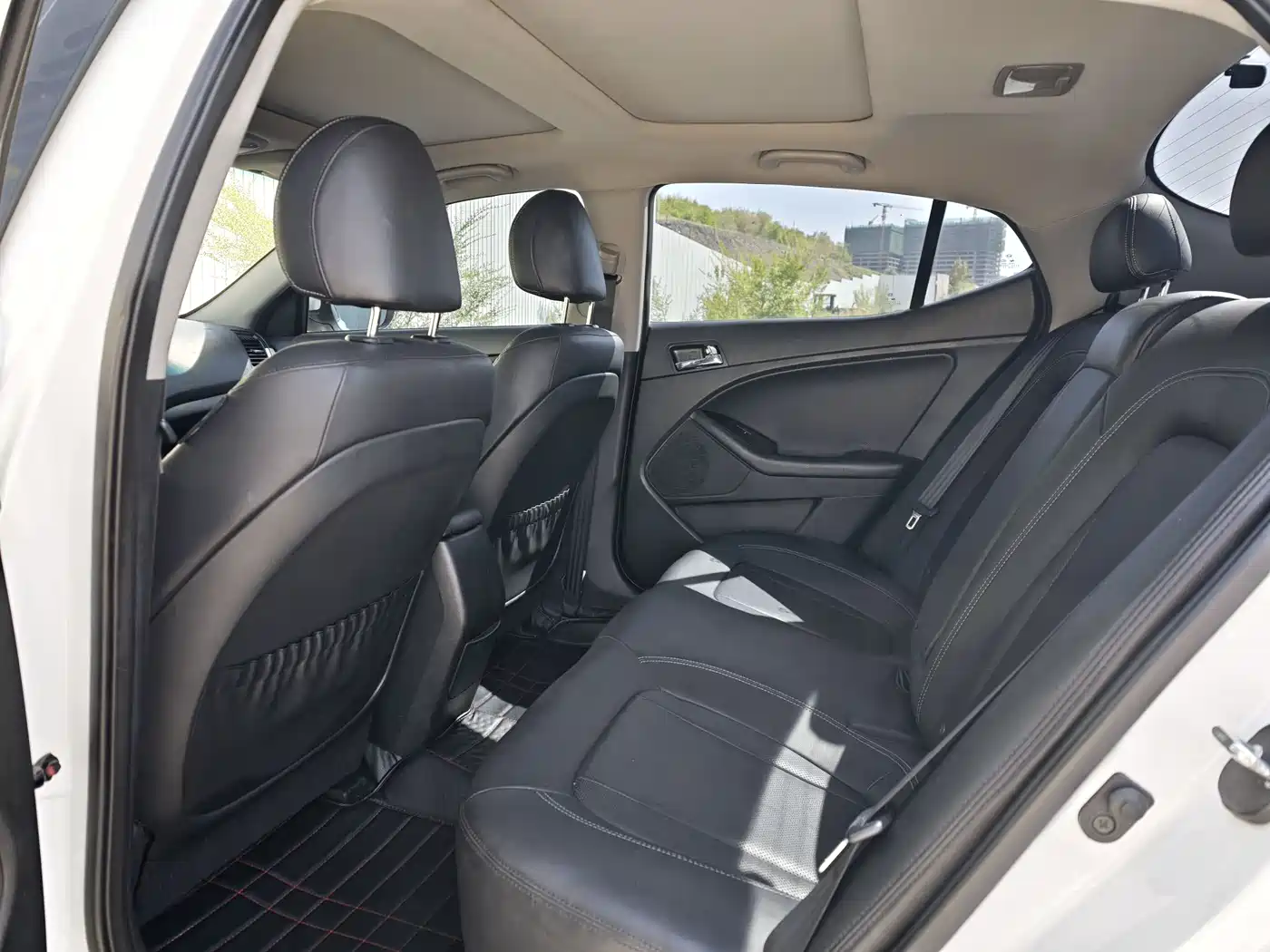 Kia K5 2012 2.0L Automatic DLX фото 8