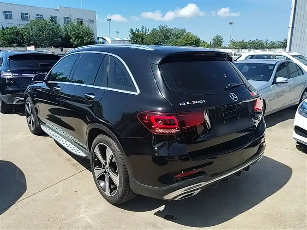 Mercedes-Benz GLC 2022 Facelift GLC 300 L 4MATIC Dynamic Collector's Edition фото 5
